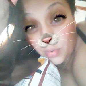 Meet your Posher, Ana